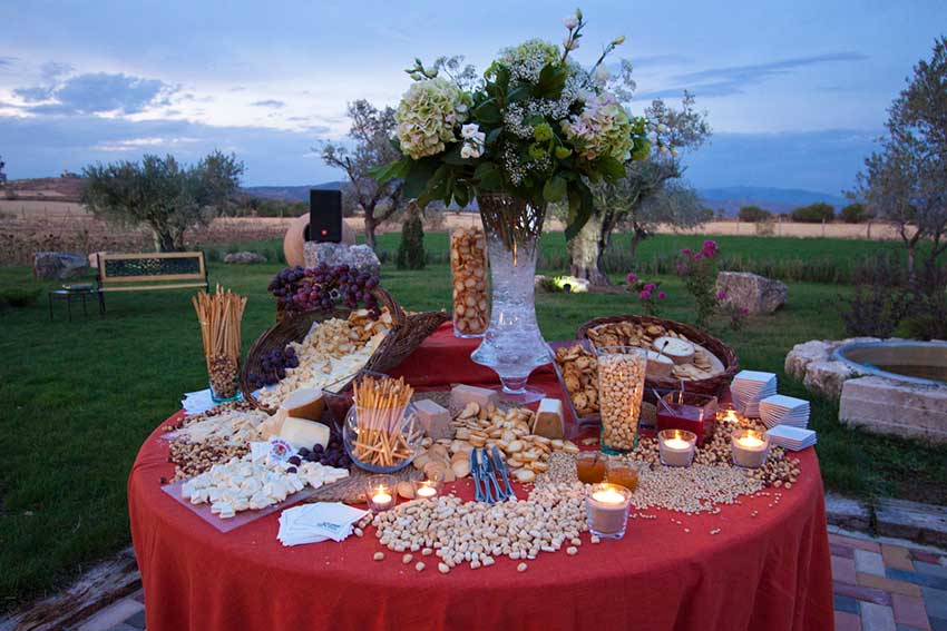 ideas para decorar bodas al aire libre menú para los invitados