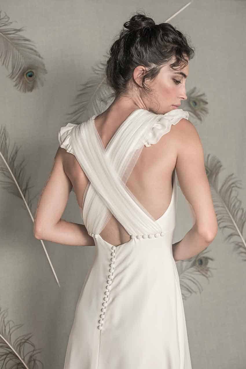 vestidos de novia con espalda cruzada