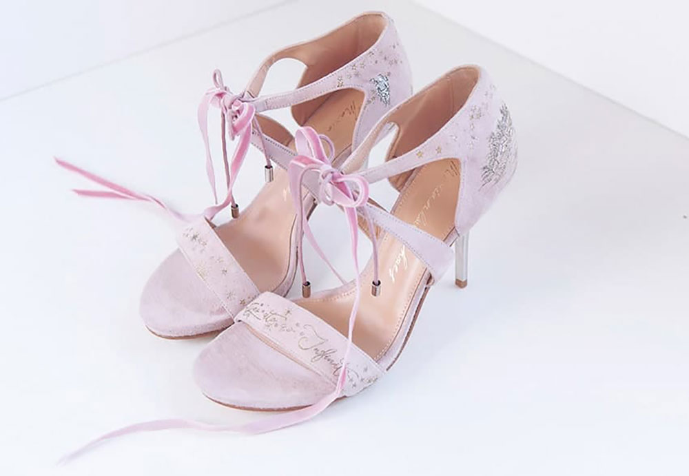 Zapatos personalizados de novia // Diseño: Marianloveshoes