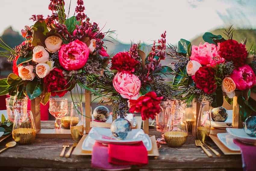 Colores tendencia para bodas: rojo, rosa y oro