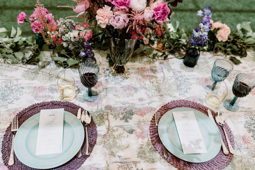 Marcasitios de boda originales // mesa de bodas jardín Essentia
