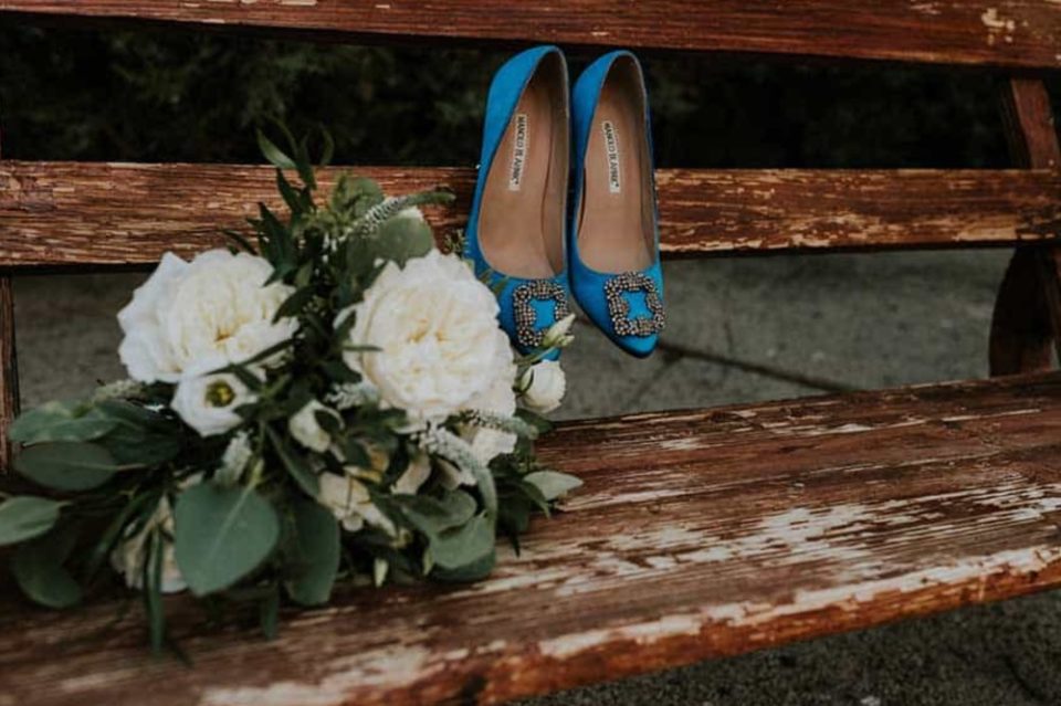 zapatos joya para novias algo azul