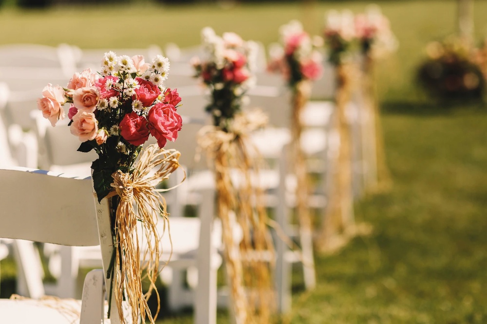 cuánto dinero dar en una boda ramos de flores decoración