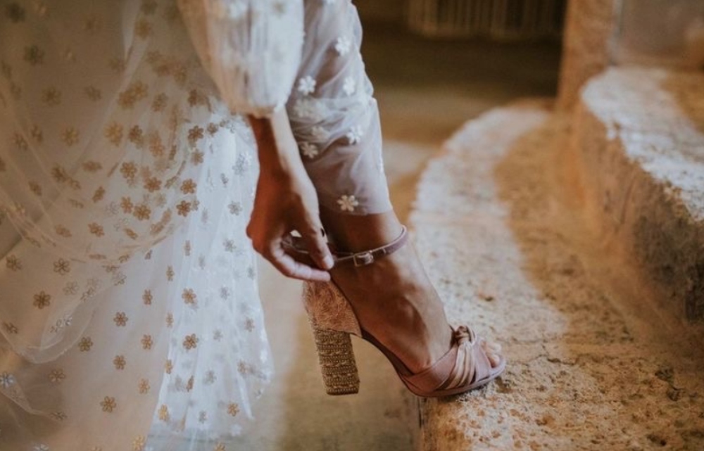 Fotos: 15 zapatos de novia de tacón cómodos y originales para tu boda