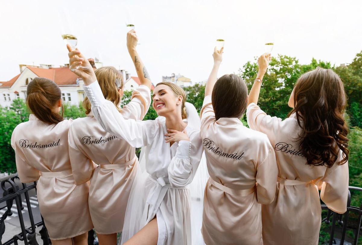 dress code damas de honor batas para amigas de la novia
