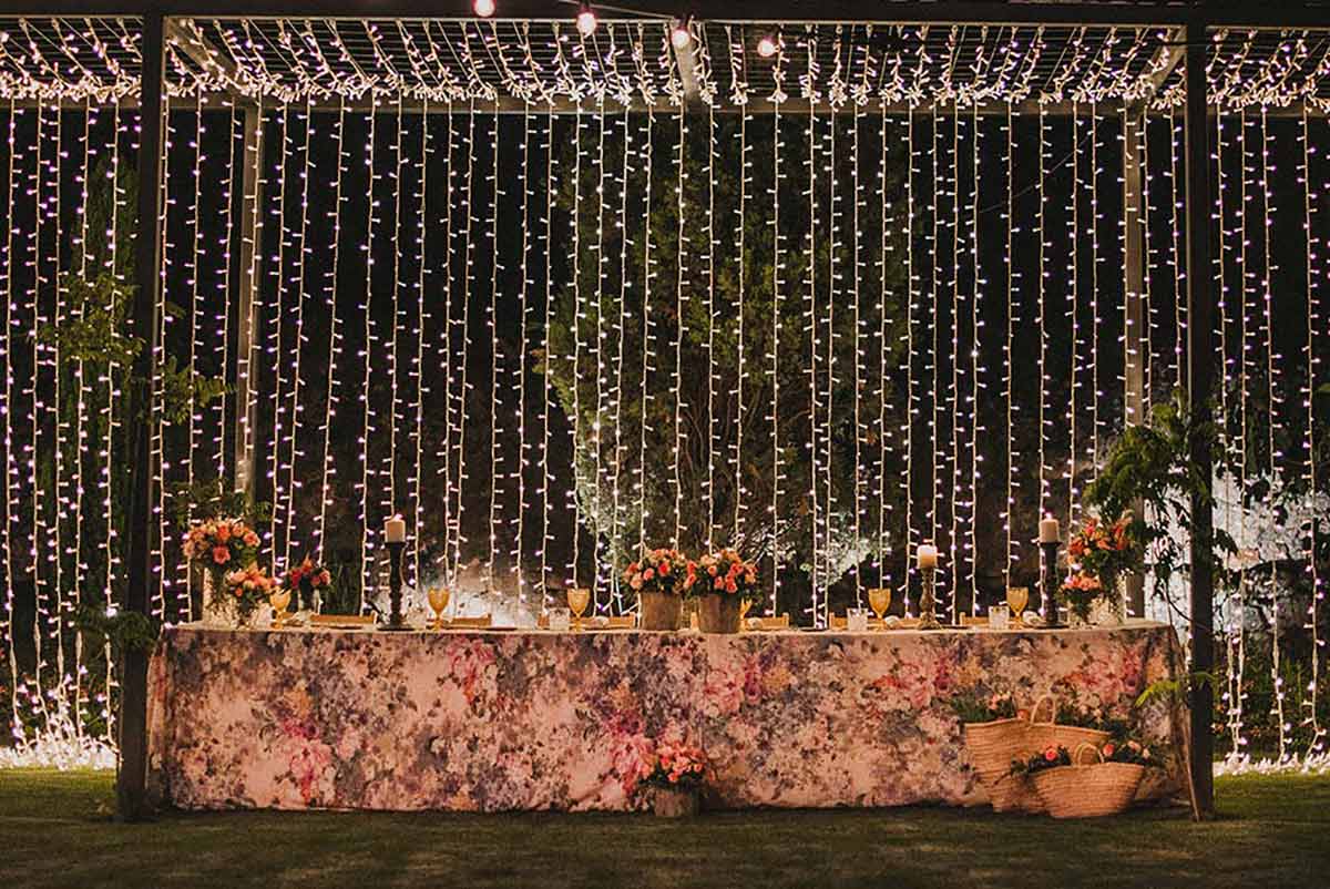 Para las bodas sostenibles lo mejor es usar luces LED