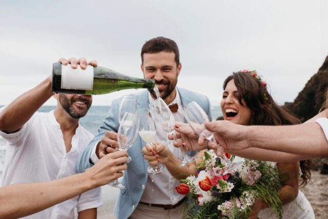 ten en cuenta si a tu pareja le gusta la intimidad o compartir el momento con amigos y familiares