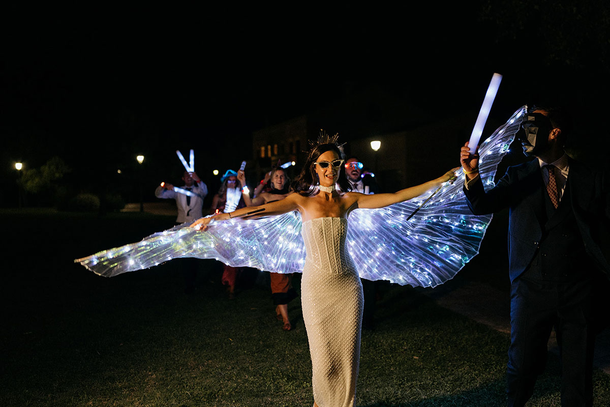 Novia baile y fiesta hora loca luces