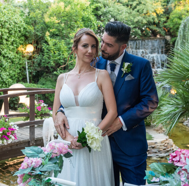 Novios en los jardines de Fuentearcos