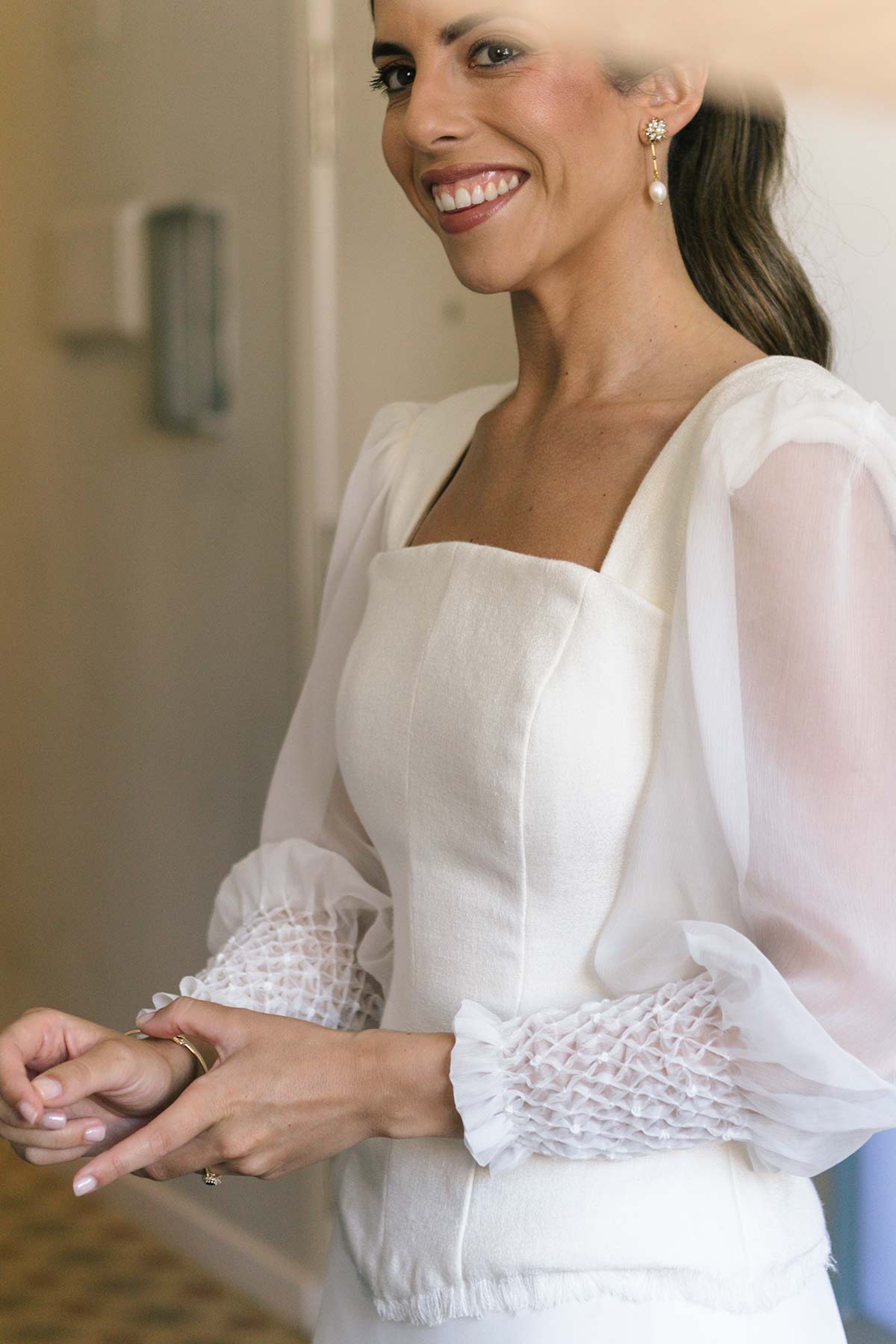 Detalle vestido de novia Raquel Alemañ mangas
