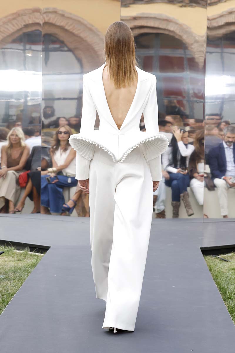 dos piezas traje pantalon blanco manga larga ISABEL SANCHIS