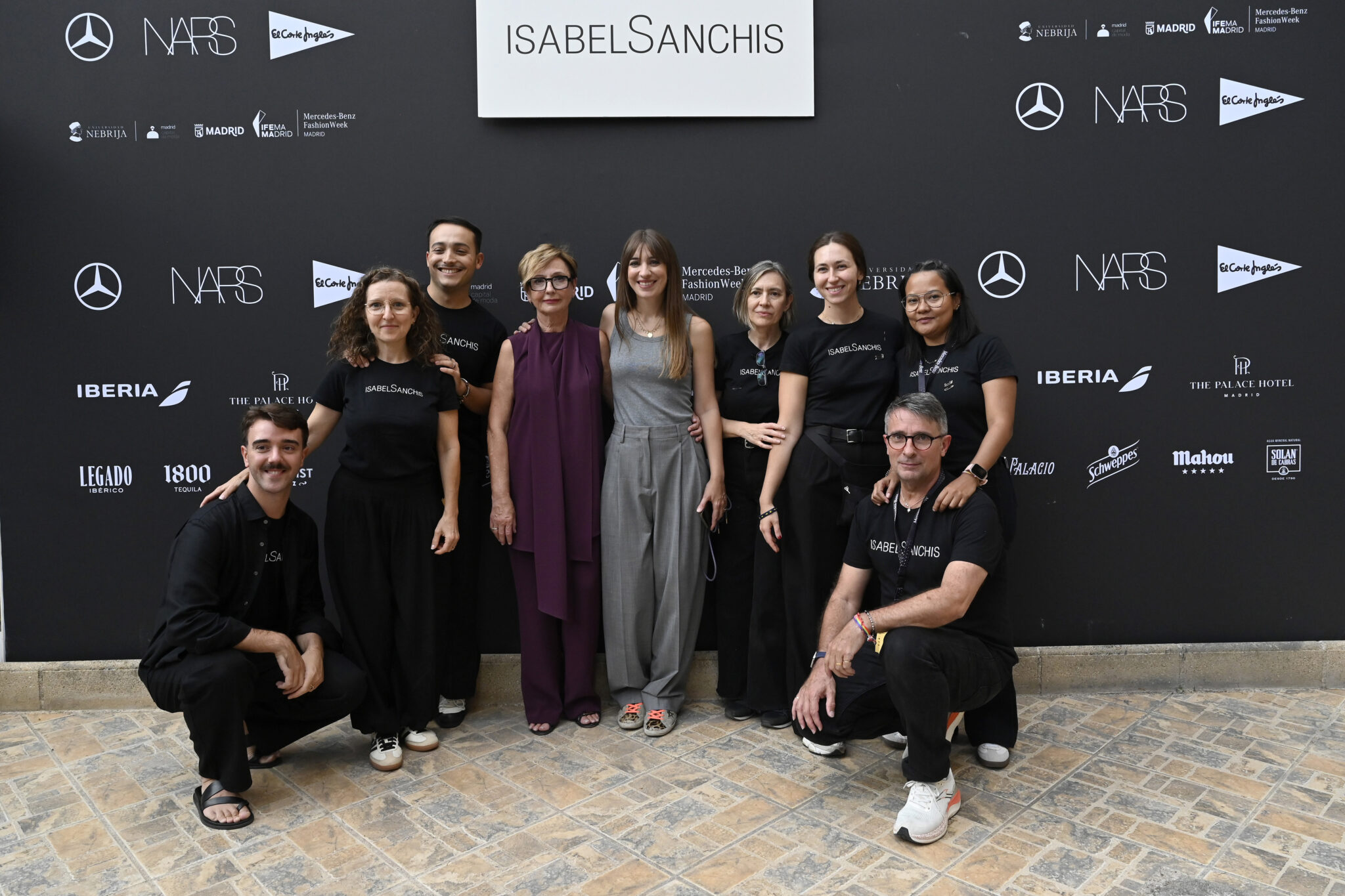 ISABEL SANCHIS EQUIPO EN LA MBFW