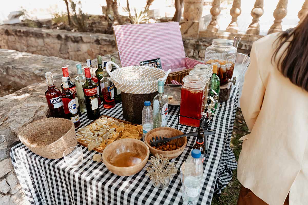Mesa cóctel vermut