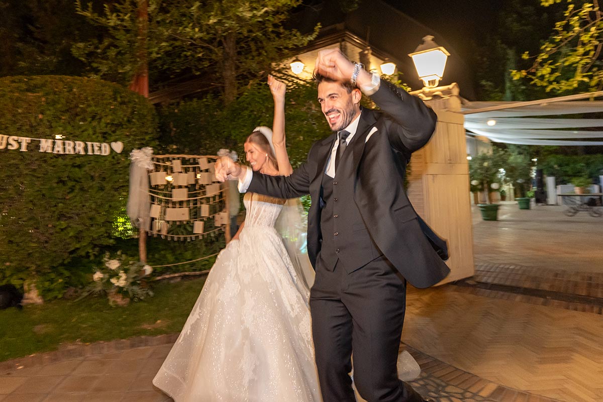 Entrada de los novios banquete