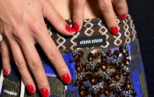 Instagram @nailsbymei